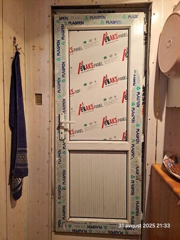 hamam qapları: İşlənmiş plastik qapı — 1