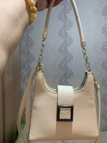 seleme pul verilir 2021: Ağ rəngli mini əl/çiyin çantası - Material: teksturalı eko‑dəri - — 1