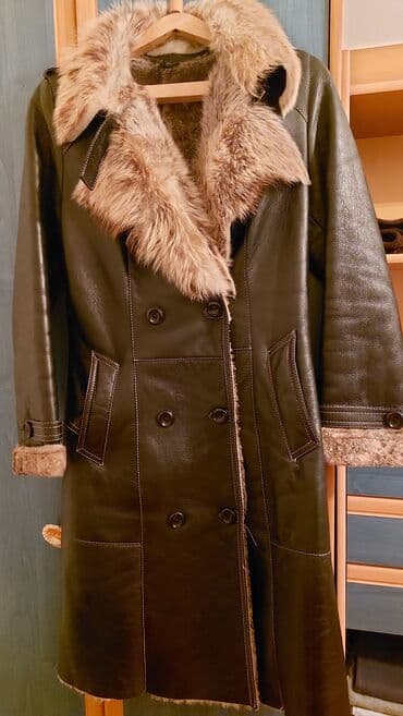 keçi dərisindən qadın şubaları: Дубленка натуральная с капюшоном. размер S. Очень мало одевали — 1