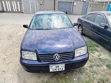 Volkswagen Jetta: 1.8 l | 2001 il Sedan