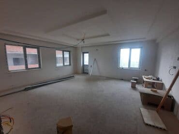 срочно продам квартиру: 3 комнаты, Новостройка, м. Халглар Достлугу, 131 м² — 2