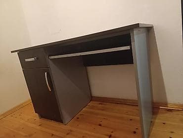 Düz masa, Polkalı, Siyirməli, Sadə laminat, Zəmanətsiz, Kredit yoxdur