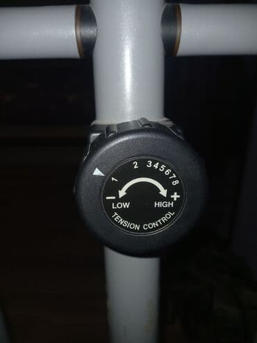 Volksgym markalı velotrenajor. Bu velotrenajor fərdi məşqlər üçün