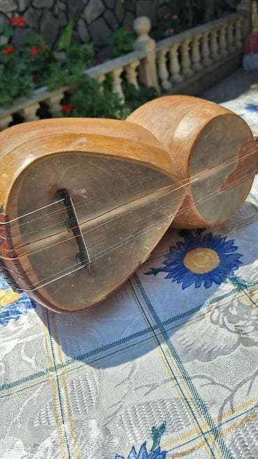 Tar: Məhsul: Azərbaycan tarı Təsvir: - Milli simli–mizrablı musiqi aləti — 4
