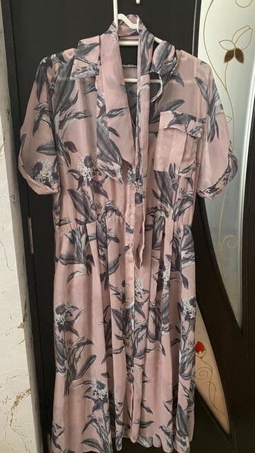 papaqlı tolstovkalar: Çəhrayi ve mavi don 5azn Bənövşəyi don 15azn Mavi sviter və bənövşəyi — 9