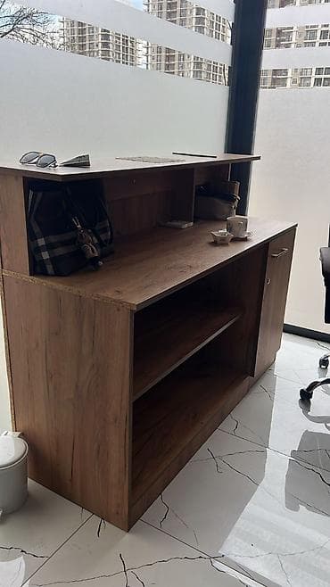 resepşn masaları: Resepsiyon/iş masası – təbii ağac teksturasında, LMDP materialdan — 1