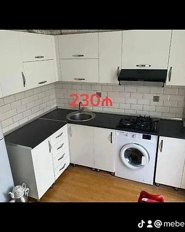 künc şkaf: Ağ rəngli müasir mətbəx mebeli dəsti - Üst və alt dolablar: L formalı — 1