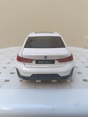 BMW 325 Li metal model avtomobil (miqyas təxmini 1:24) - Korpus — 2