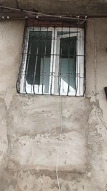 pencere aliram: Pəncərələr üçün müxtəlif dizaynlarda dəmir barmaqlıqlar. Bu — 10