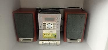 Sanyo mini hi-fi musiqi sistemi – stereo kolonka dəsti ilə