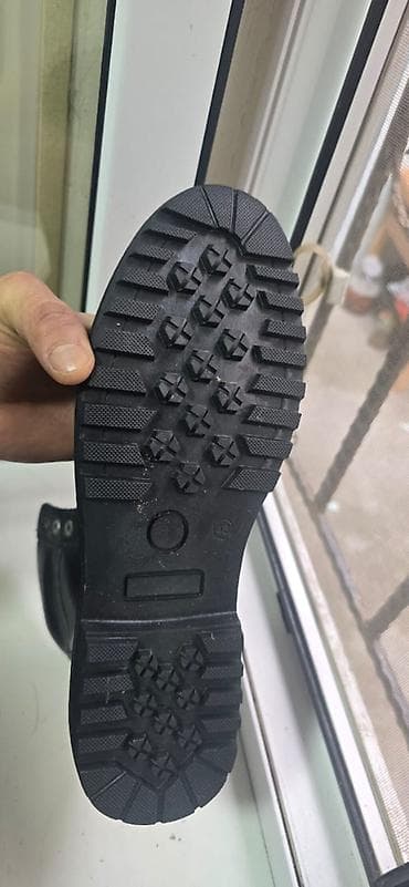 bot kişi: Təzədir. Qara rəngdədir . İstifadə etmədiyim üçün satıram. 2 letni, 2 — 8