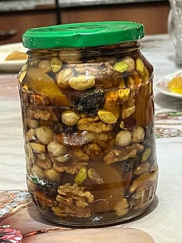 qar kureciyi: Ləpəli bal qarışımı tərkibi Qoz, fındıq, kişmiş,ərik qurusu, badam — 3