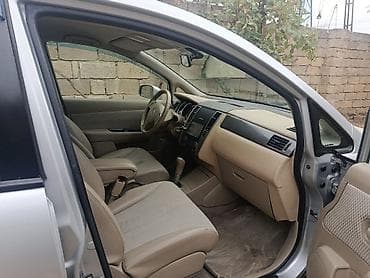 sukan bmw: Nissan Tiida: 1.5 l | 2011 il Hetçbek — 2