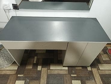 Açılmayan, Dördbucaq masa