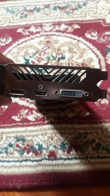 флешка для видеокамеры: GIGABYTE 1050 2gb qrafik kartı — 1