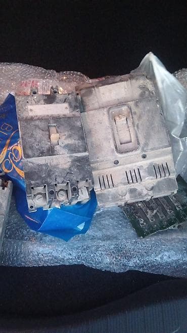 Kimda varsa yuksek qiymetlere aliram boyuk olsa cox yuksek qiymetlere