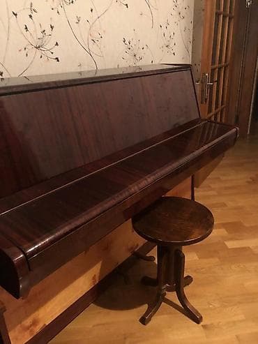 Musiqi aləti satılır. Piano — 1