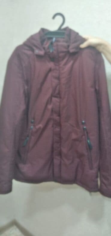 kişi üçün gödəkçə köynək: , Ğödəkcə razmer 54 .ğiyməti 22 azn.wathsapp 0506794049 — 1