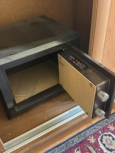 serfler: Elektron rəqəmsal seyf Ağırlığı 40 kiloqram - Material: qalın polad — 3