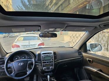 Otag yoldasi .Posolok kiroovda 3 mərtəbəli 200 kv m olan 4