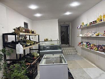 qaraj icarə: Gəncə prospektinin yuxarı hissəsində binaların yaxınlığında,30m³ işlək — 3