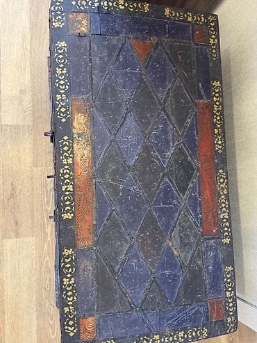 demir ceper: Təsvir: -1800 cü illərin sandığıdır antikdir - Dekorativ taxta — 5