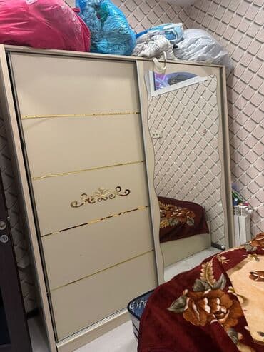 Bitkilər: İkinəfərlik çarpayı, Tumba — 1