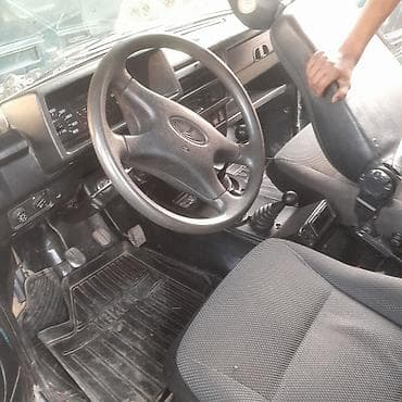 lada salon: Lada Niva 4x4 – off-road üçün klassik universal SUV. Xüsusiyyətlər: - — 1