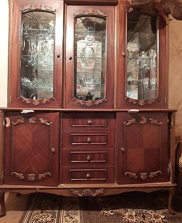 Servant satilir 150m. unvan Keşlə qes. tel 0554749043 Xanim