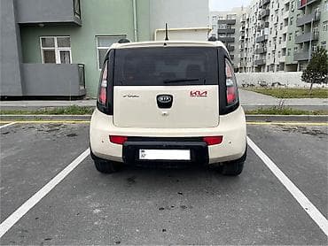 mini cooper kreditle: Kia Soul: 2 l | 2011 il Krossover — 4