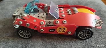 küpə: Hot Wheels yigilmis konstruktor masin modeli. - Metal konstruktordan — 8