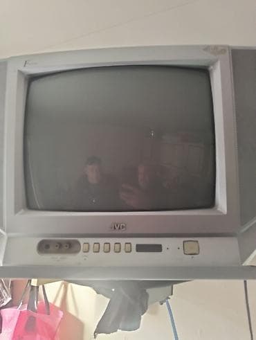 Smart TV bokslar: Televizor JVC — 2