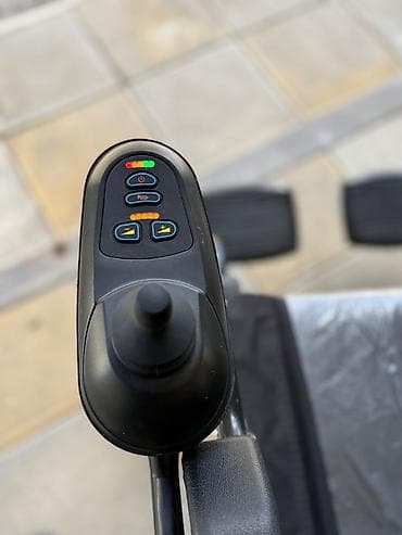 Yerimək üçün arabalar, çəliklər, əsalar, rollatorlar: Yeni alınıb 1ay işlənib səliqəli vəzyətdədir batareyası yaxşı saxlayır — 2