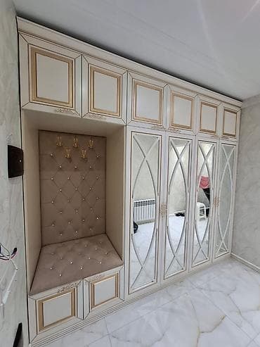 Dəhliz üçün klassik stildə quraşdırılan dolab komplekti - Rəng: krem