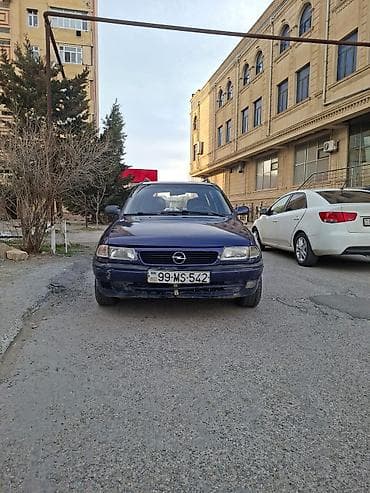 Opel Astra F Caravan (universal kuzov) - Kuzov: universal (5 qapı)