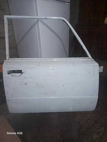 vaz qapi: Məhsul: Avtomobil qapısı (sol ön) Material: Metal Rəng: Ağ Təsvir: - — 4