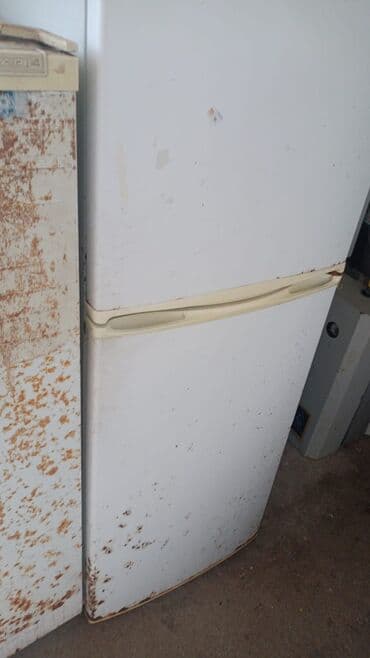 Xarab 2 qapılı Samsung Soyuducu Satılır, rəng - Ağ, Təkərli lalafo.az -da Xarab 2 qapılı Samsung Soyuducu Satılır, rəng - Ağ, Təkərli