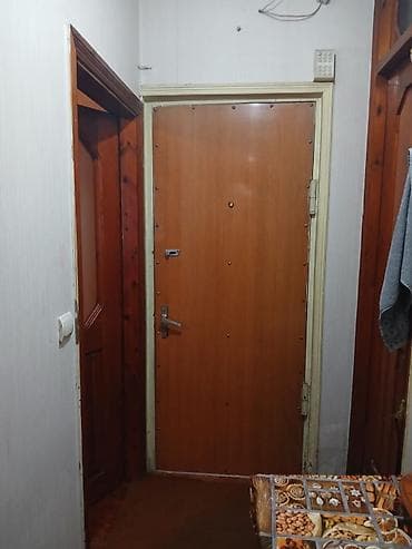 4 otaqlı kiraye evler: 4 mkr dairəsinə yaxın 1otaqdan 2ye duzalma esyali ev 350 azn aileya — 7
