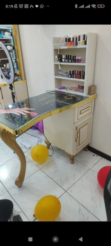 2 ci el taxt: İşlənmiş, Manikür üçün masa, Güzgüsüz — 1