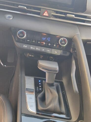 maşın cip: Hyundai Elantra: 1.6 l | 2021 il Sedan — 8