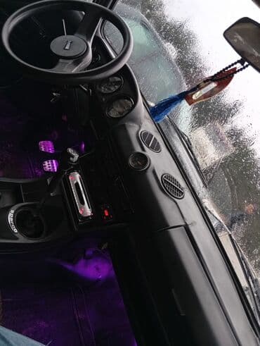 vaz 2001: VAZ (LADA) : 1.6 l | 1993 il 13476 km Sedan — 6