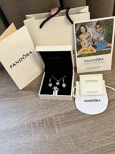 ❤️ Setə daxildir: • Pandora qolbağ • Pandora sırğa • Pandora üzük •