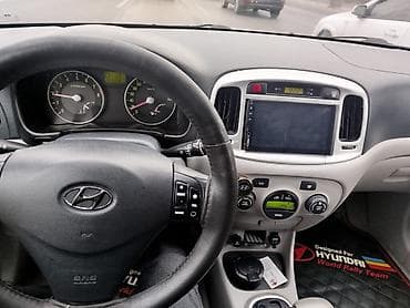 hundai accent 2011: Hyundai Accent: 1.6 l | Sedan — 1