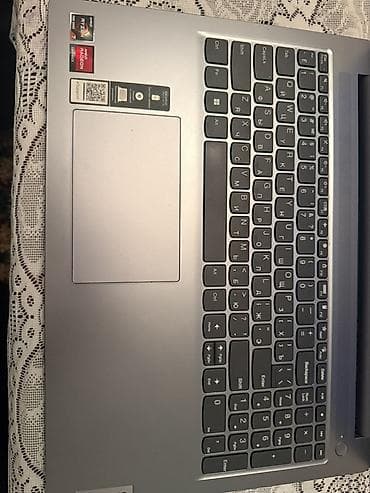 lalafo noutbuk: Lenovo noutbuk – gümüşü gövdə, yüngül və nazik korpus. Texniki — 2