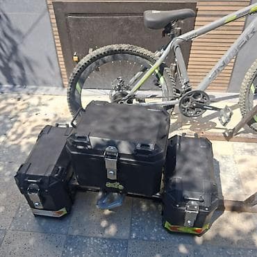 Motosklet üçün 3-lü yük çantası və bağlama sistemi - Komplekt: 2 yan lalafo.az -da Motosklet üçün 3-lü yük çantası və bağlama sistemi - Komplekt: 2 yan