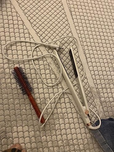 istilik peçleri: SOKANY saç düzləndirici - Rəng: ağ korpus, qızılı düymə detalları - — 2