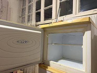 printer satilir: Soyuducu, iki qapılı (yuxarıda dondurucu, aşağıda soyutma bölməsi) — 3