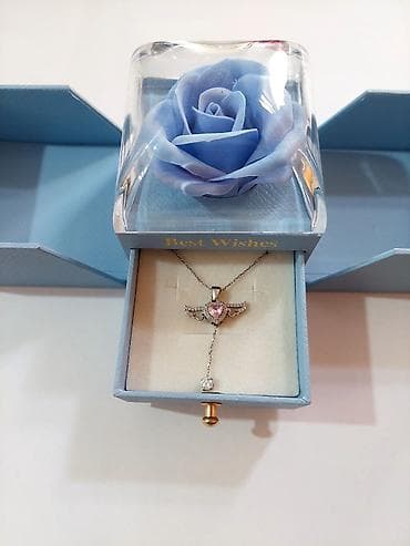 bijuteryalar: 925 problu gümüş boyunbağılar . Çox az istifadə olunub yeni — 2