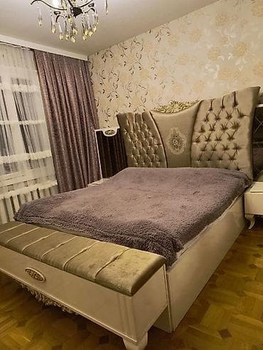 Двуспальная кровать