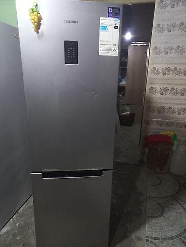 klaviatura satışı: 2 qapılı Samsung Soyuducu Satılır, rəng - Gümüşü — 1